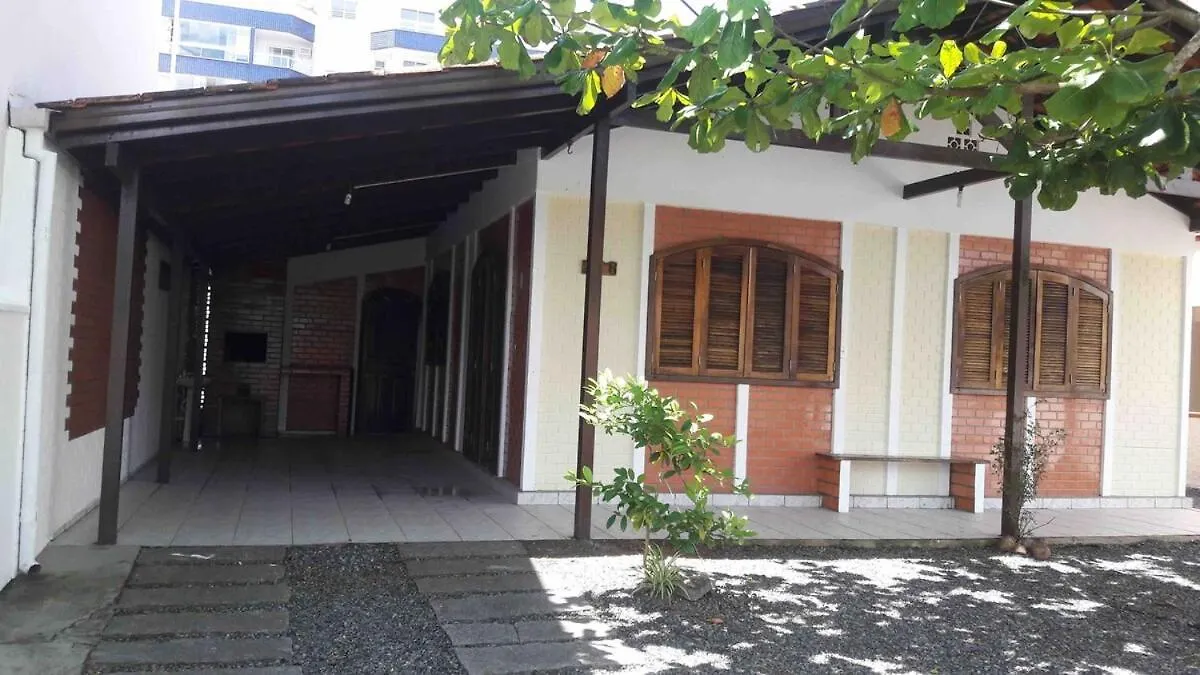 Ferienhaus Villa Casa Na Enseada - Rua Maceio - 70 Metros Da Prainha Sao Francisco do Sul