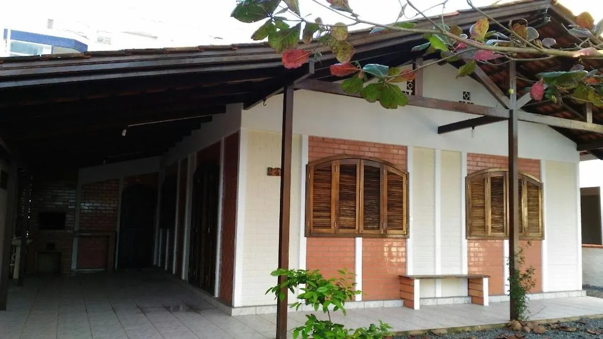 Villa Casa Na Enseada - Rua Maceio - 70 Metros Da Prainha Sao Francisco do Sul